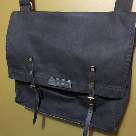 burberry canvas messenger bag